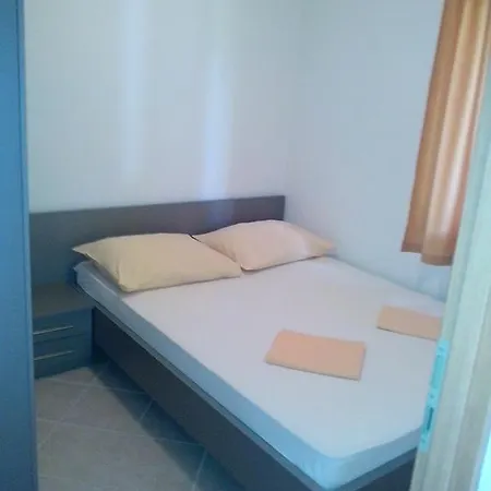 Apartments Jurjevic Novalja Room photo